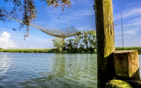 Nahes Ausflugsziel: Bilancia di Bepi, beeindruckende Fischfangstation - Foto: Bethel Fath
